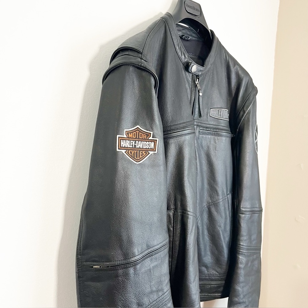 Harley-Davidson 2008 Black Leather Biker Jacket w/Air Vents, Ties for Snug Fit - Picture 4 of 17